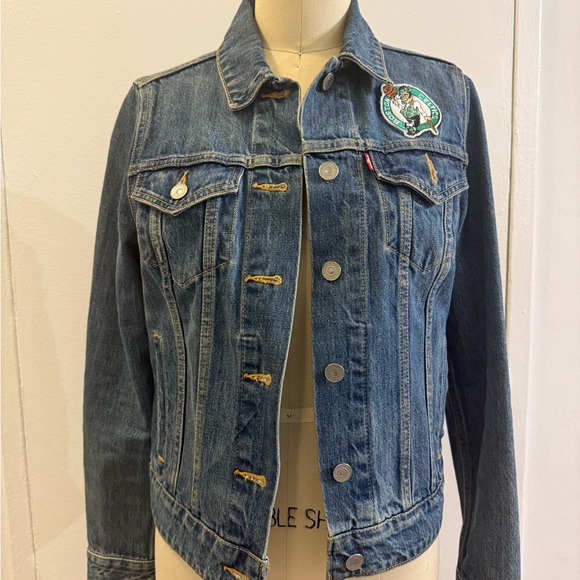 Levi's x Celtics Jean Jacket - Picture 1 of 4